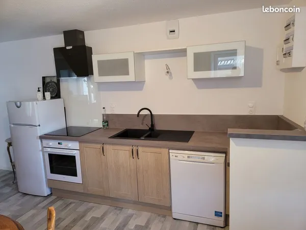 T4 duplex meublé - 750 /mois