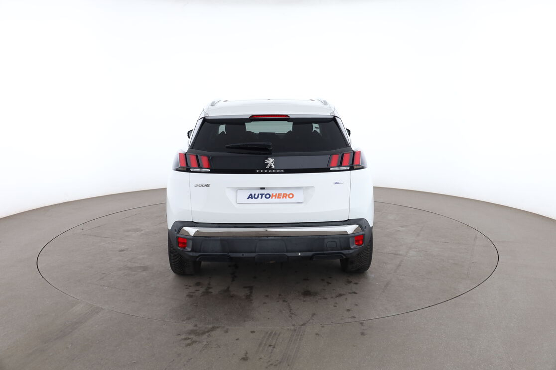 Peugeot 3008 1.2 PureTech Allure — photo 4