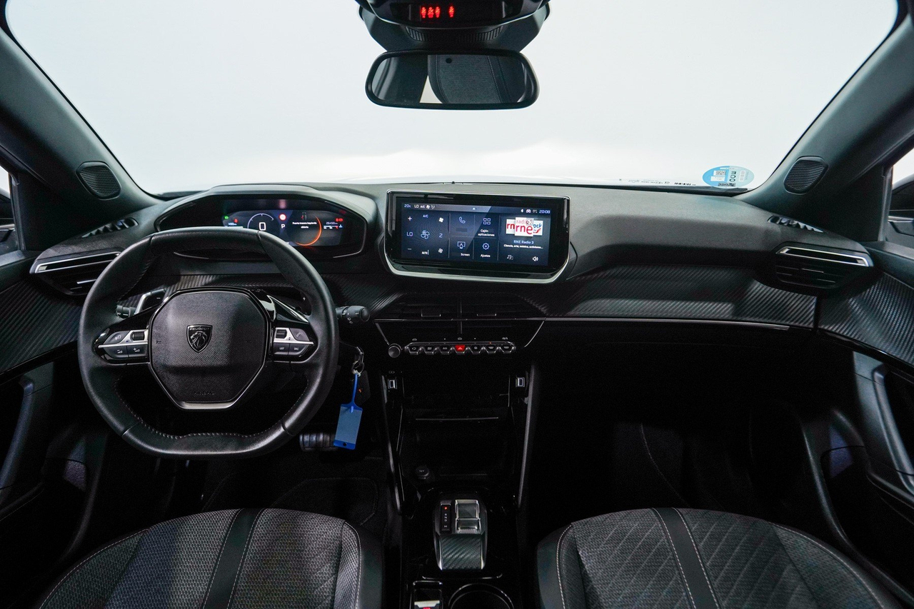 Peugeot 2008 — photo 11