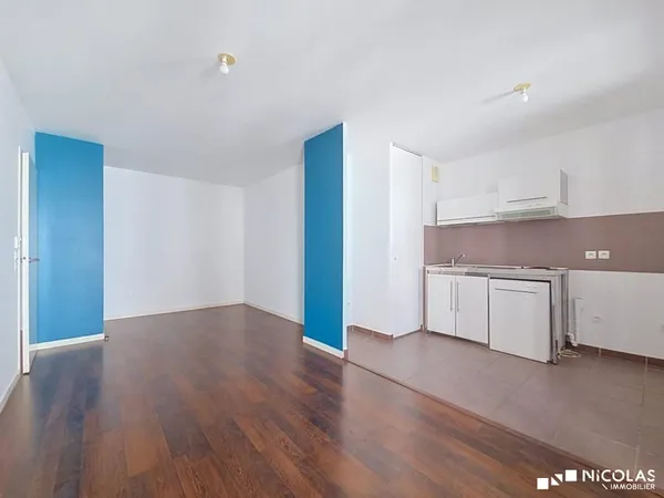 Bordeaux Chartrons : T2 de 45,19 m² Carrez avec balcon et parki