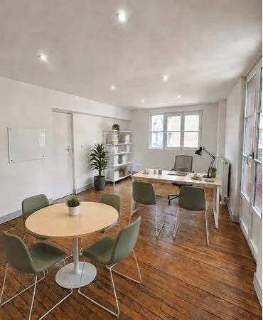 Local Professionnel 110 m² - 4 bureaux - Fibre - Centre Gonesse