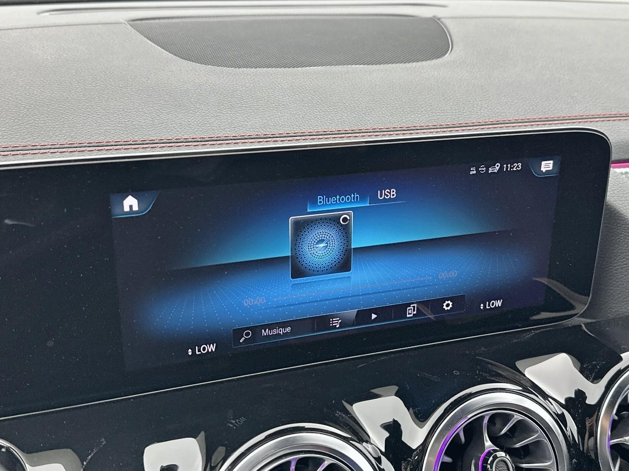 Mercedes Eqa 250+ amg line — photo 25
