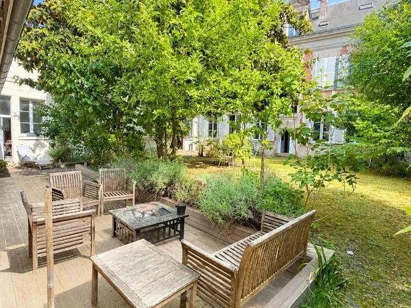 Propriété 12 pièces 590 m²