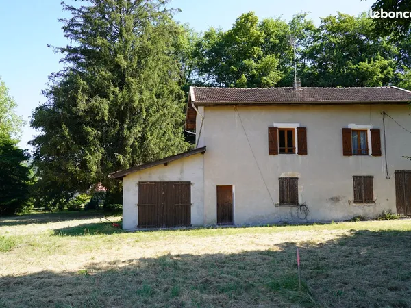 Maison à rénover entièrement 80m2
