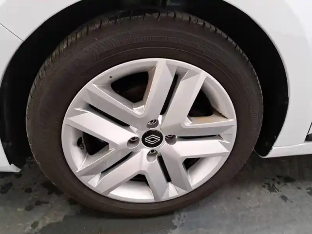 Renault Clio eco-g 100 gsr2 — photo 100