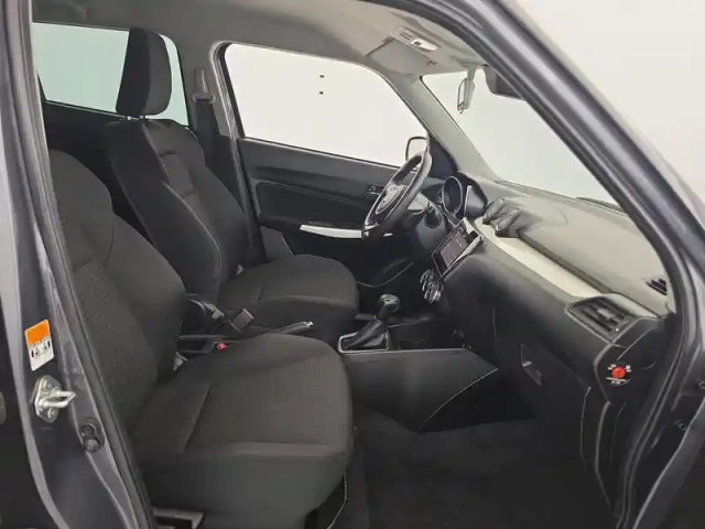 Suzuki Swift 1.0 boosterjet auto — photo 67