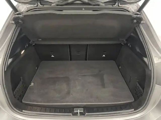 Mercedes Eqa 250+ — photo 82