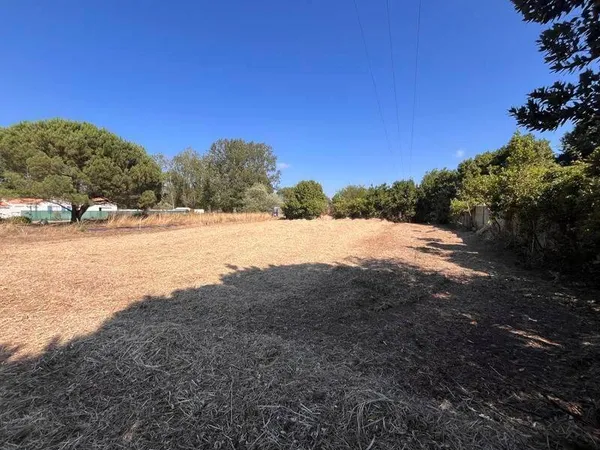 Terrain constructible 770 m²