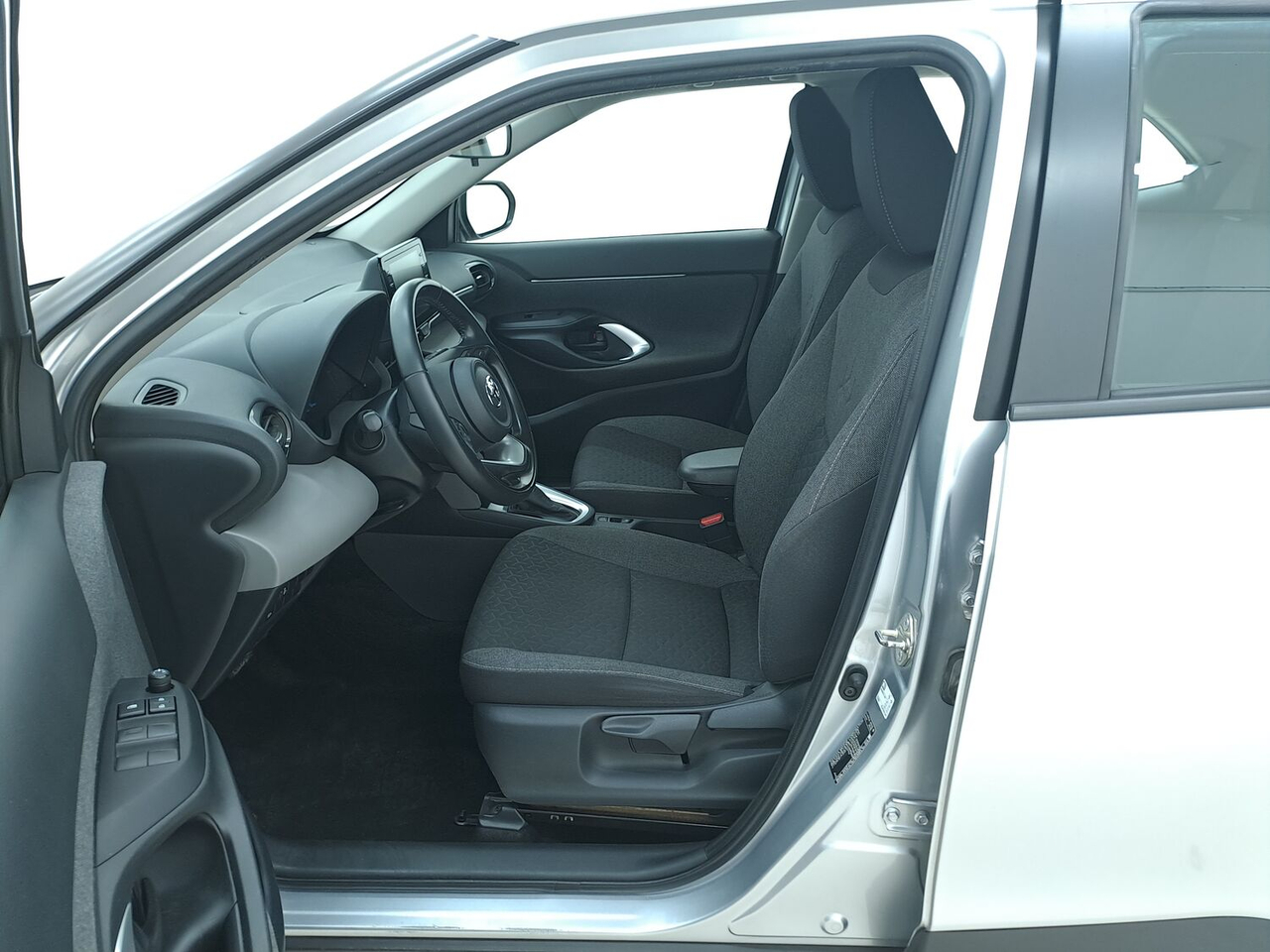 Toyota Yaris Cross — photo 9