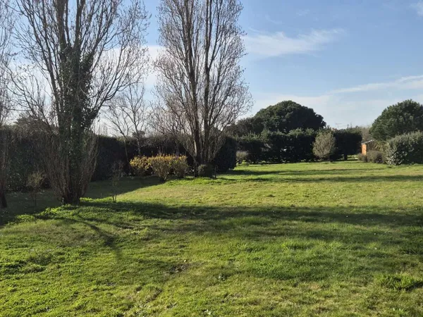 Terrain 1173 m²