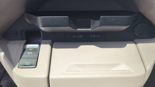 Volkswagen Multivan Long 1.4 e TSi  218 Hybride  DSG6 - Life – 2022 – 132900 km – Hybride rechargeable – Boîte Automatique — photo 26