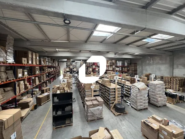 Local d'activité 2659 m²
