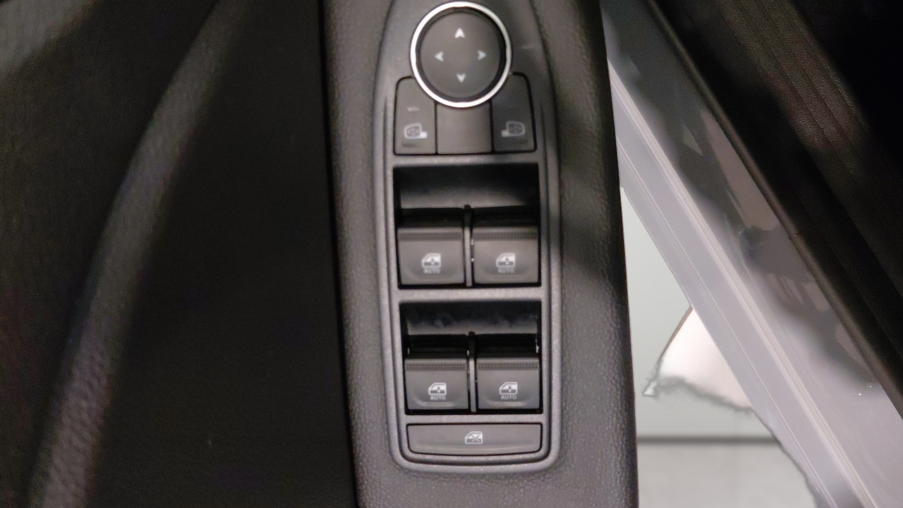 Renault Clio Blue dCi 100 ch GSR2 — photo 20