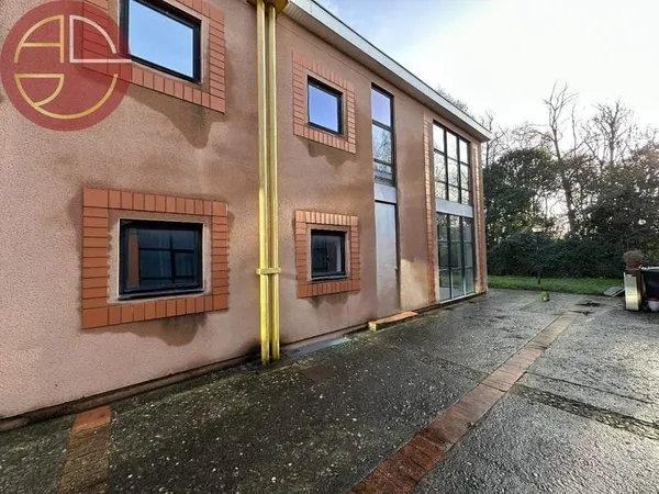 Bureau et espace de travail Location Ramonville-Saint-Agne  415m² 5400€