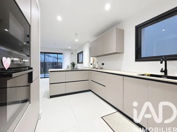 Maison 6 pièces 121 m²