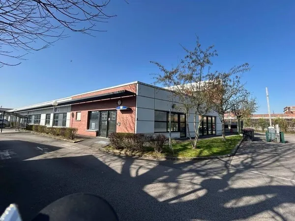 Bureaux 560 m²
