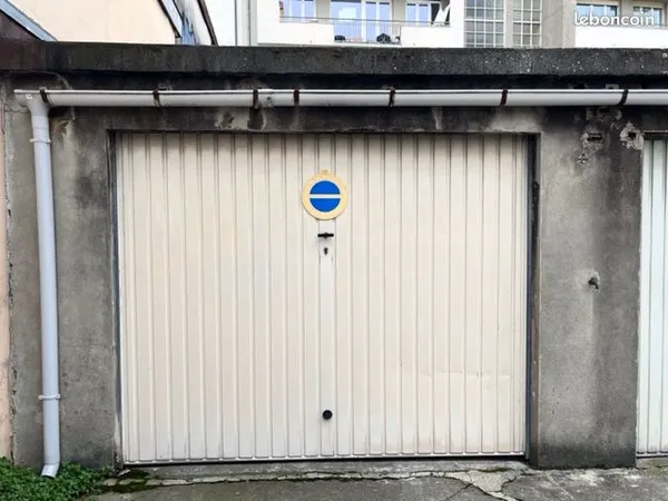 Location GARAGE