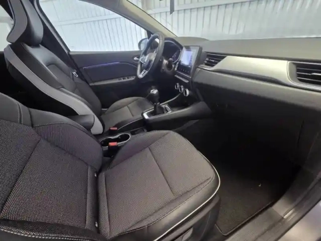 Renault Captur tce 90 - 21 — photo 11