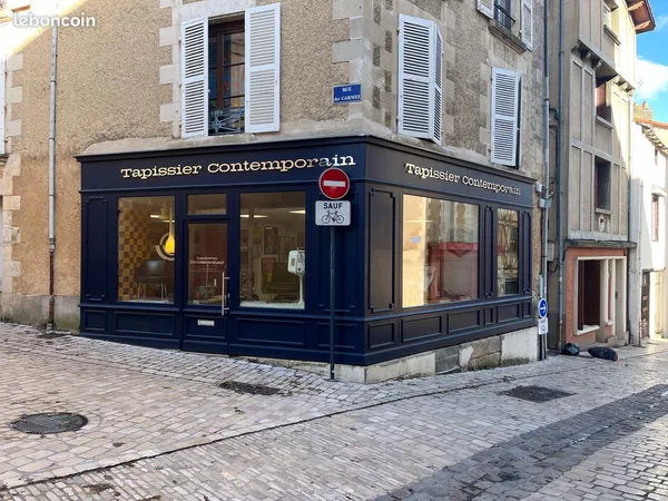 Local 68 m² Poitiers