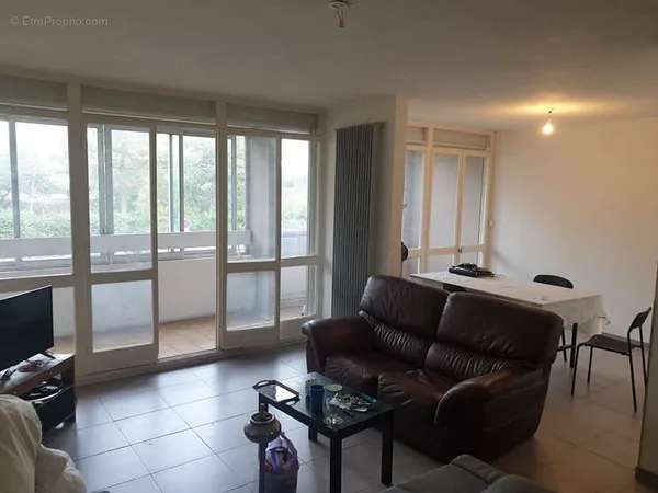 Appartement Vitrolles 4 pièce(s) 81,70 m2