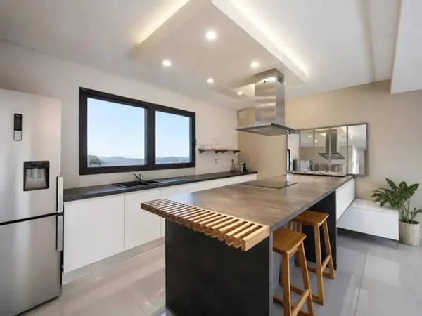 Maison 5 pièces 157 m²
