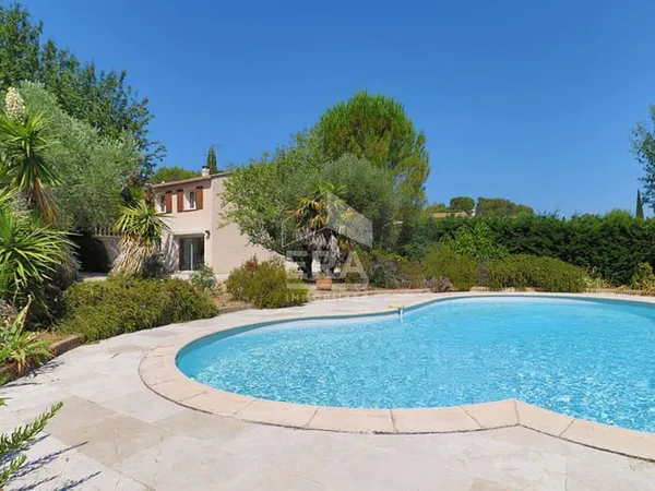 Maison 5 pièces 137 m²