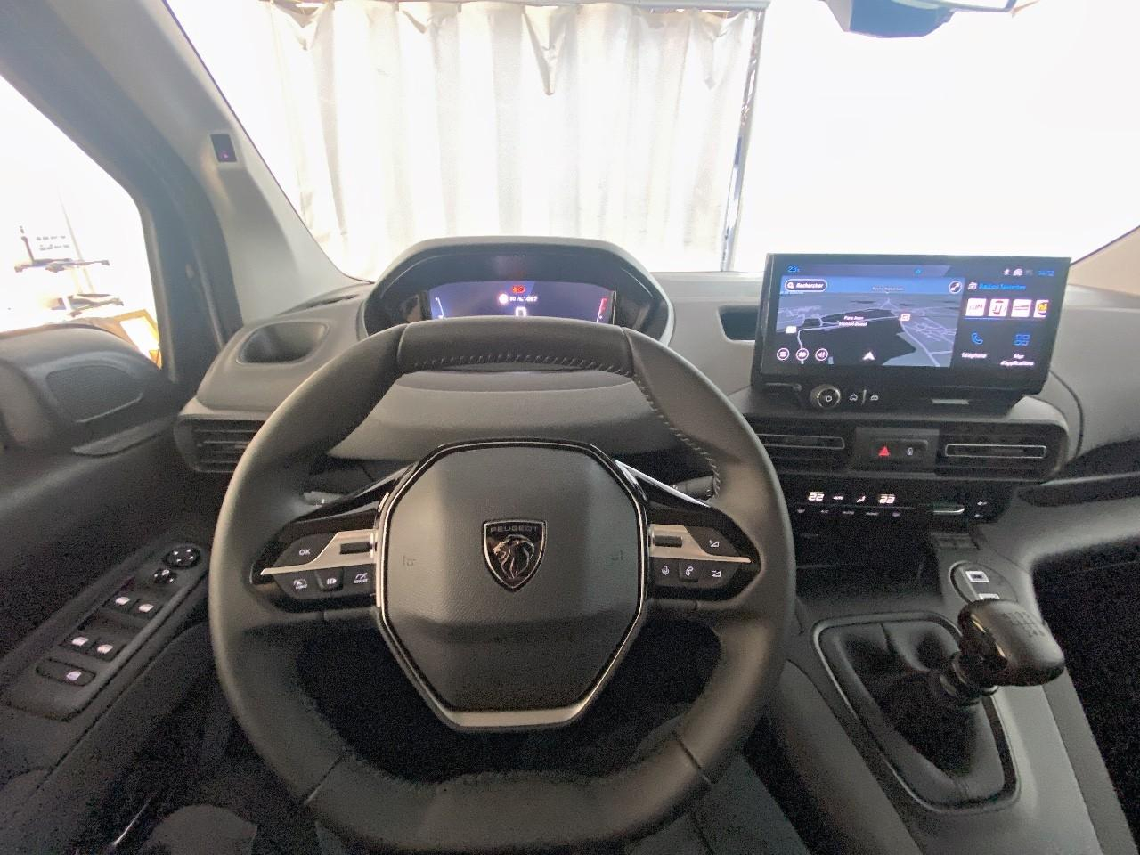 Peugeot Rifter m diesel 100 ch manuelle 5pl allure — photo 12