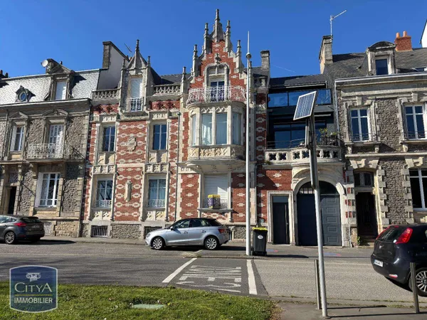 Local 3 pièces 55 m²