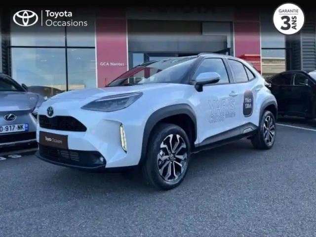 Toyota Yaris cross 130h design my25