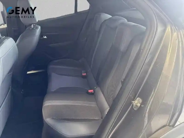Peugeot 2008 puretech 130 s&amp;s bvm6 — photo 10