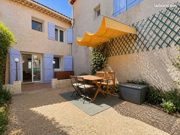 Marseille 12. Village de saint-julien. Maison t3 avec jardin