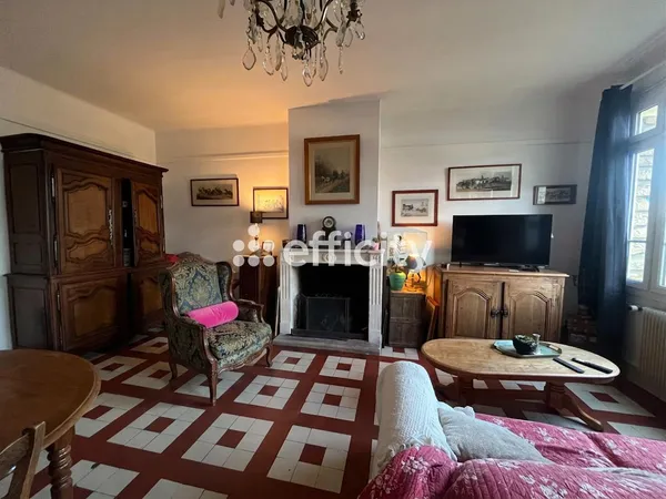 Maison 8 pièces 182 m²