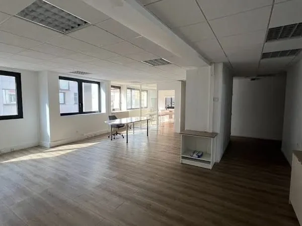 Local 120 m²