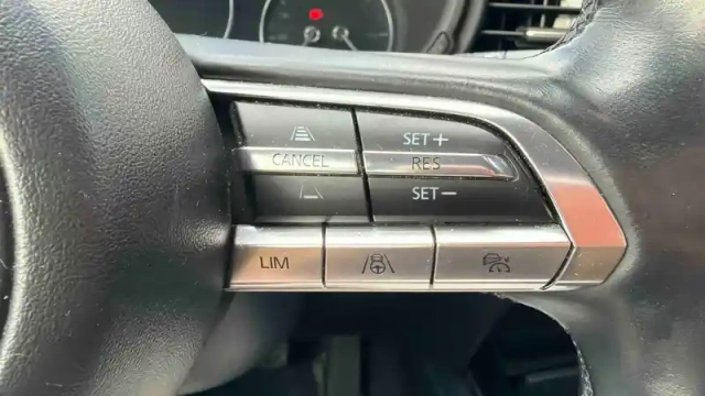 Mazda Cx-30 2.0l skyactiv-g m hybrid 122 ch 4x2 bvm6 — photo 41