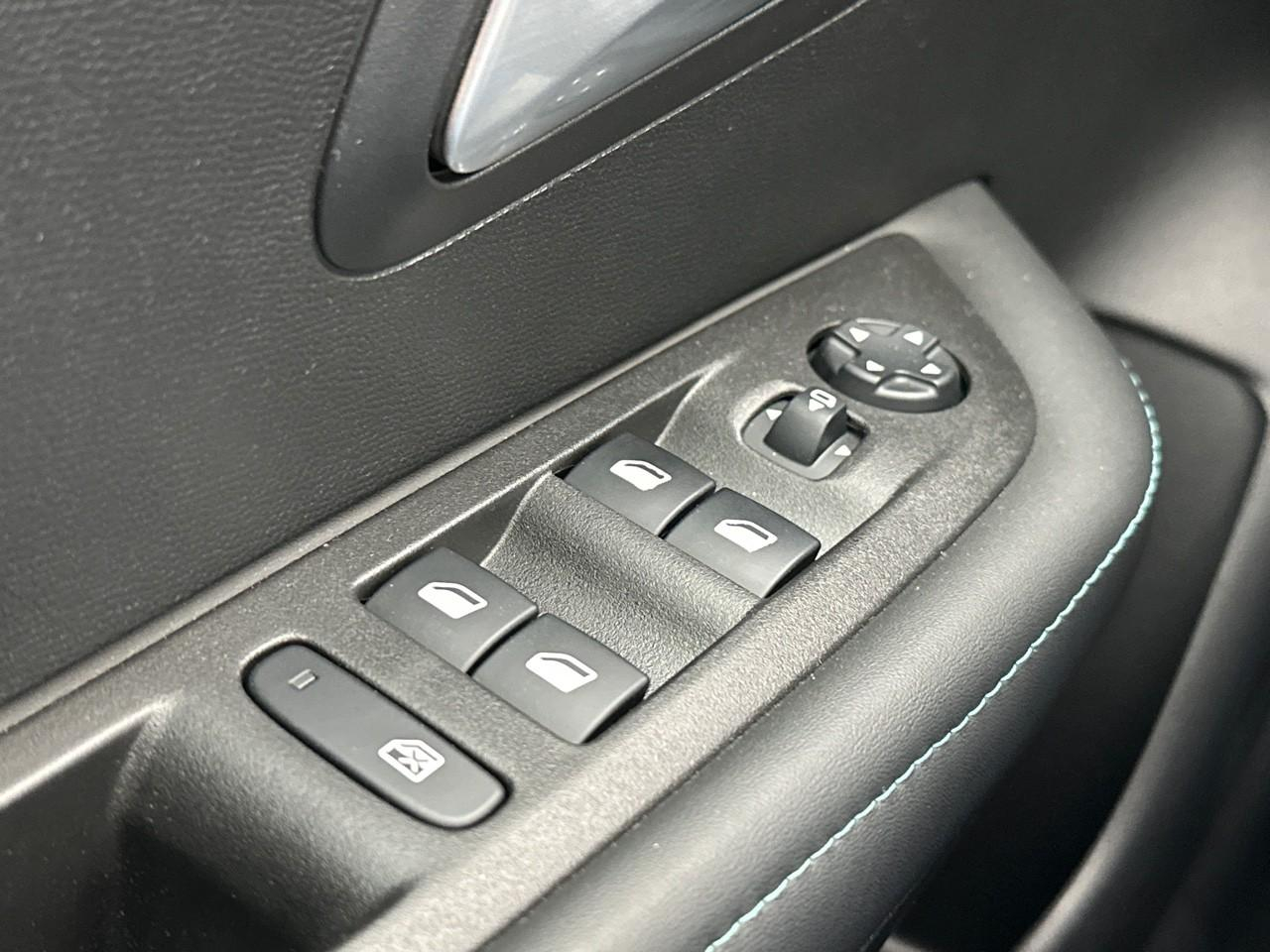 Peugeot 208 puretech 100 s&s eat8 allure — photo 15