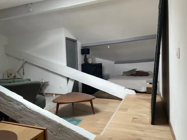 Loue chambre 20m² en mezzanine pour étudiant
