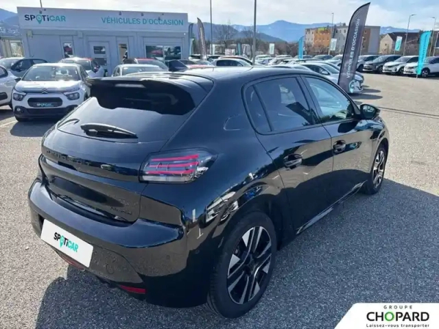 Peugeot 208 hybrid 100 e-dcs6 — photo 31