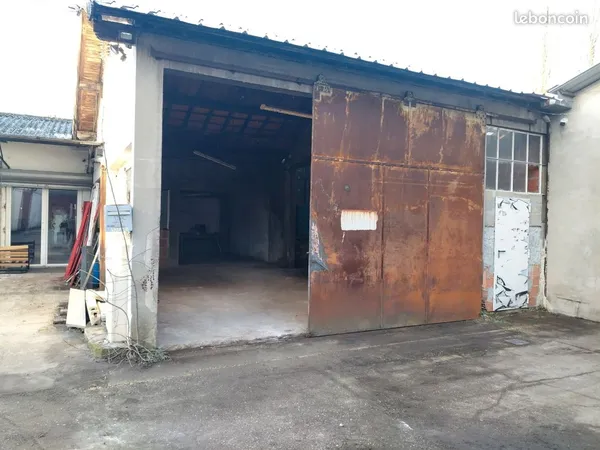 Local d’activité et entrepôt Location La Brède 2p 94m² 1150€