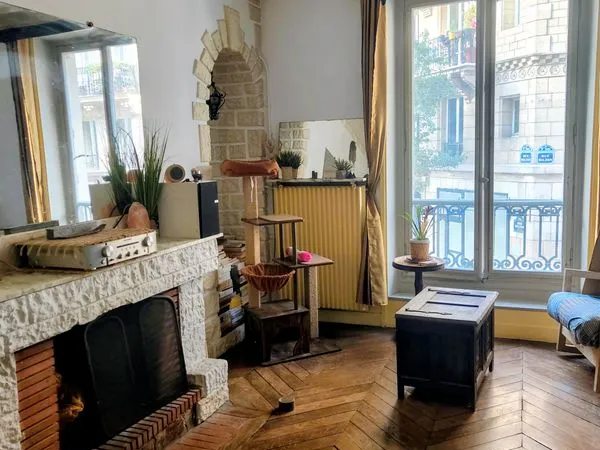 Rue Milton (Paris 9e) — 3 pièces 58 m² traversant à rénover 580 000