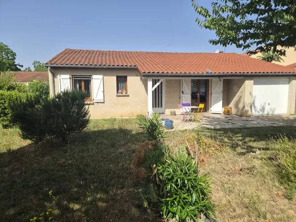 Maison centre de MARSSAC