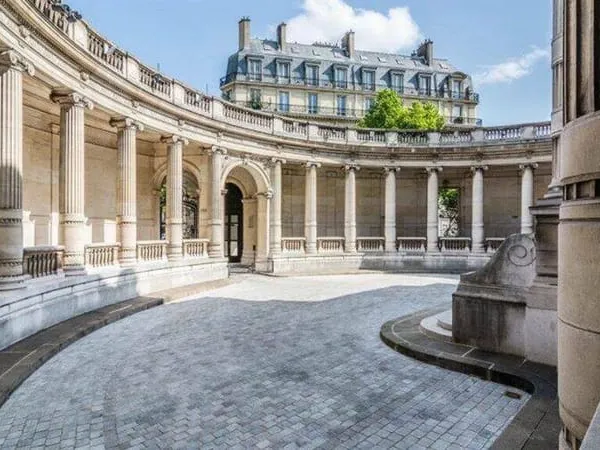 Boutique 360 m²