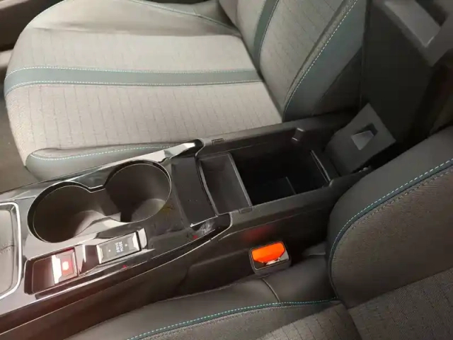 Peugeot 208 puretech 100 s&amp;s bvm6 — photo 24