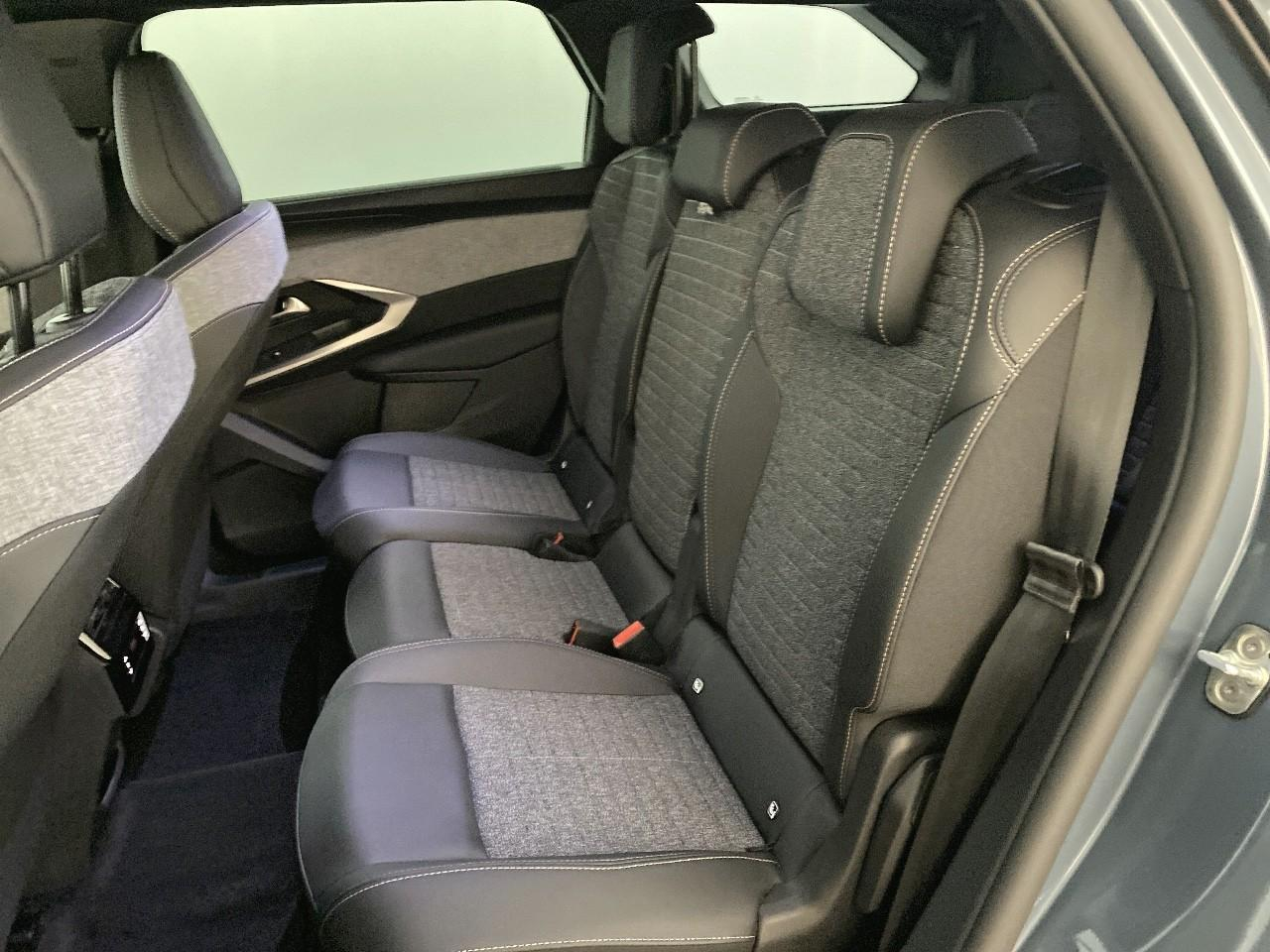 Peugeot 5008 hybrid 145 ch e-dcs6 allure — photo 10