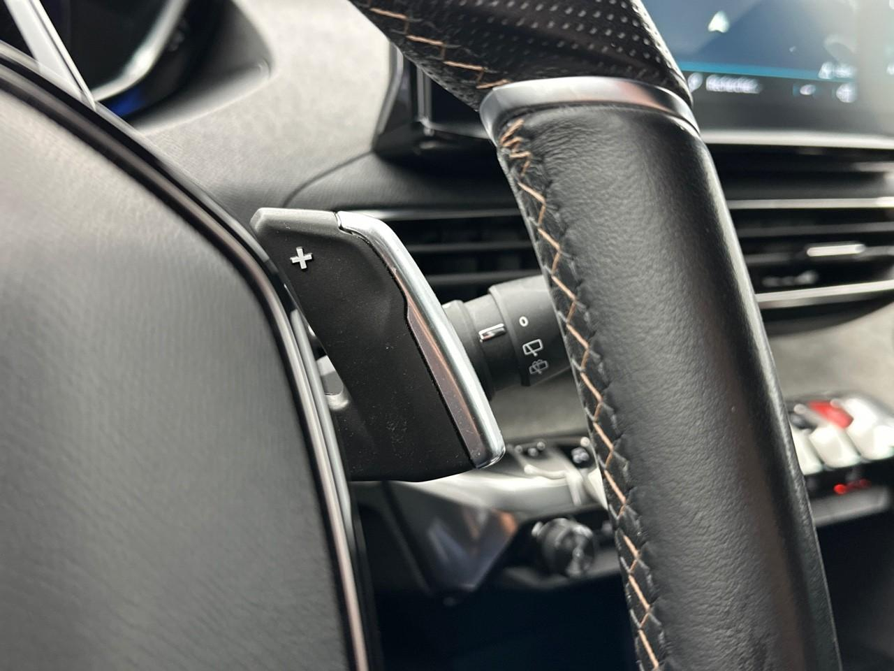 Peugeot 3008 hybrid 225 e-eat8 gt pack — photo 21