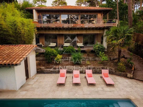 Maison 5 pièces 185 m²