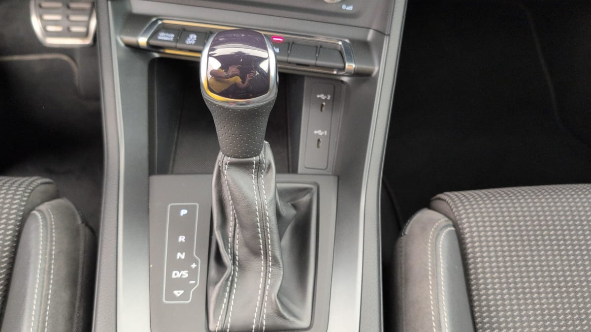 Audi Q3 Sportback — photo 18