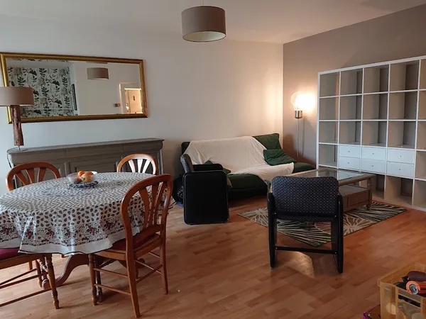 Loue appartement T3 73m², Vannes centre - (chauffage et eau chaude comprise)