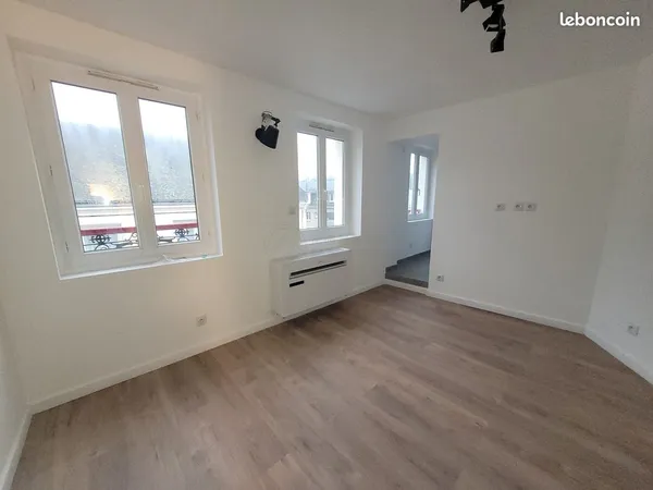 Studio 1 pièce 11 m²