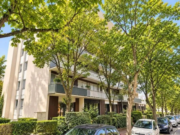 Studio 1 pièce 30 m²