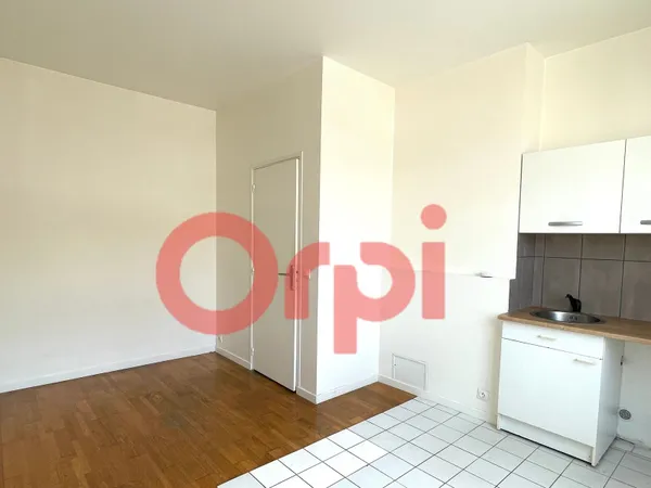 Studio 1 pièce 17 m²